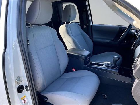 Used 2019 Toyota Tacoma SR AWD/4WD image 25
