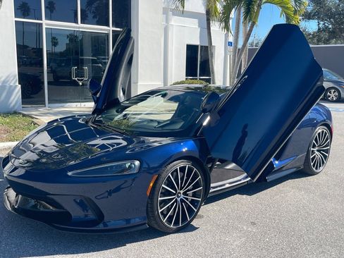 Used 2020 McLaren GT image 5
