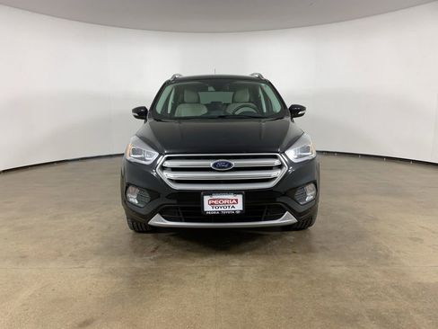 Used 2019 Ford Escape Titanium image 3