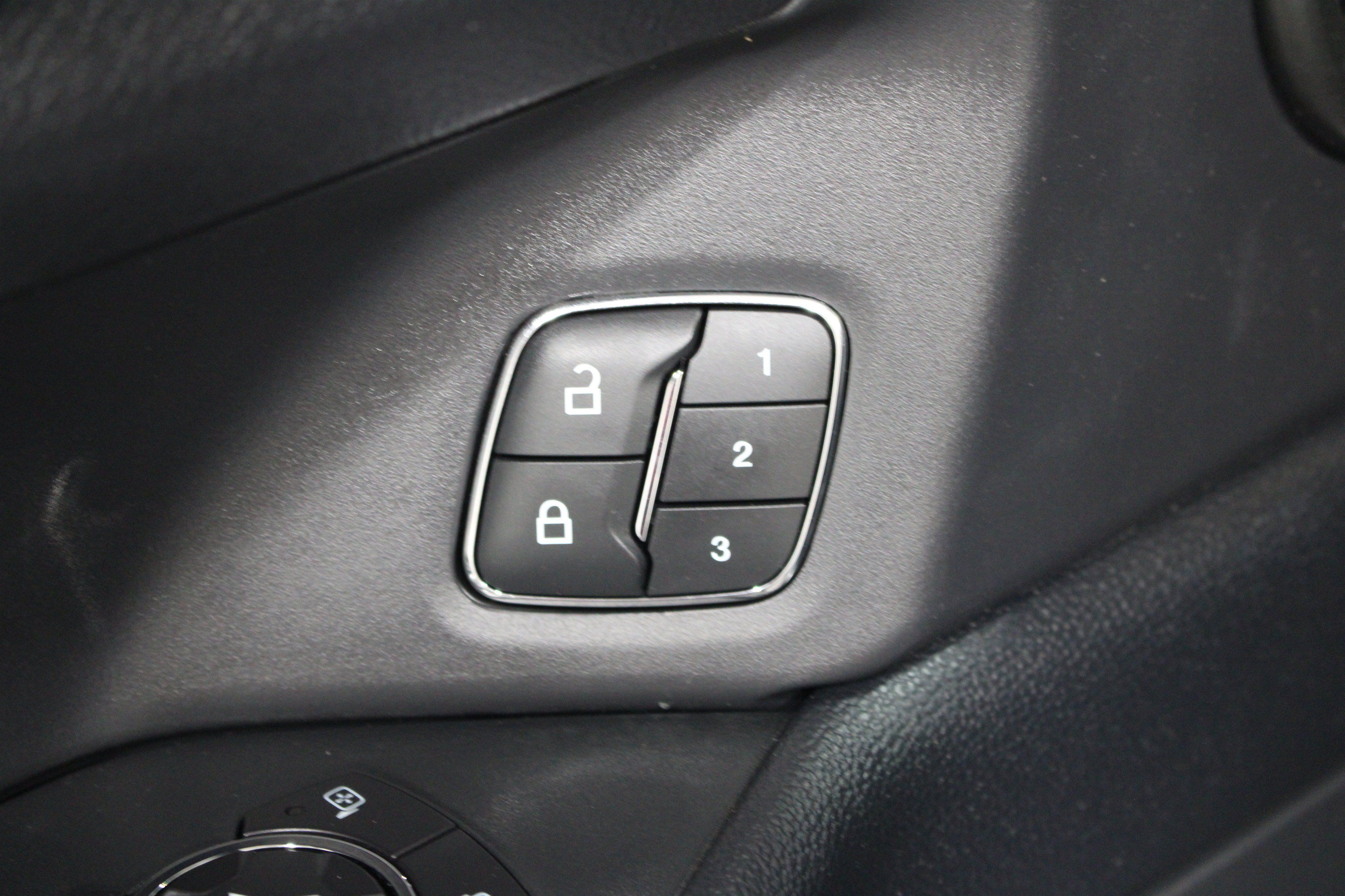 Used 2022 Ford Expedition Max XLT AWD/4WD image 8