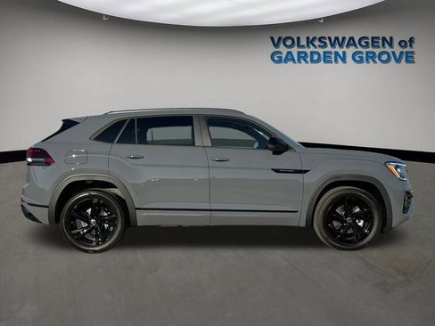 New 2026 Volkswagen Atlas Cross Sport SEL R-Line AWD/4WD image 8
