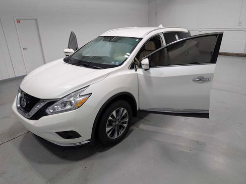 Used 2017 Nissan Murano SL image 16