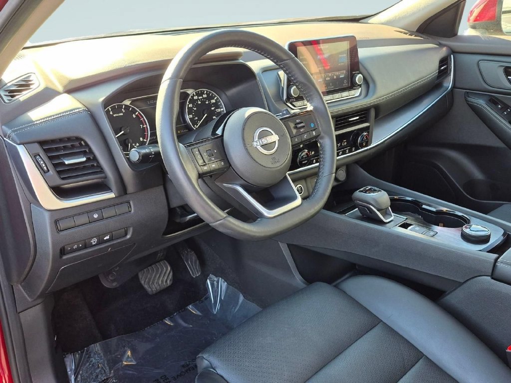 Certified 2023 Nissan Rogue SV w/ SV Premium B Package AWD/4WD image 9