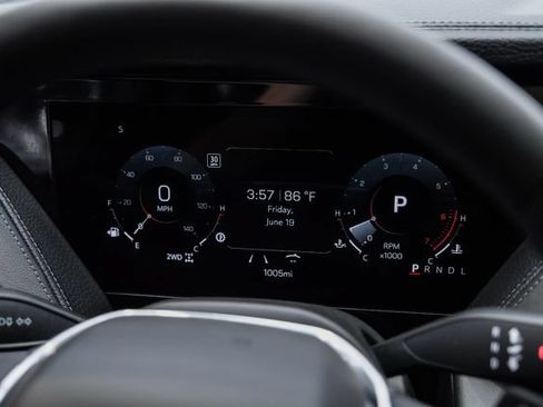 Used 2026 GMC Yukon Denali w/ Sun & Power Step Package AWD/4WD image 51
