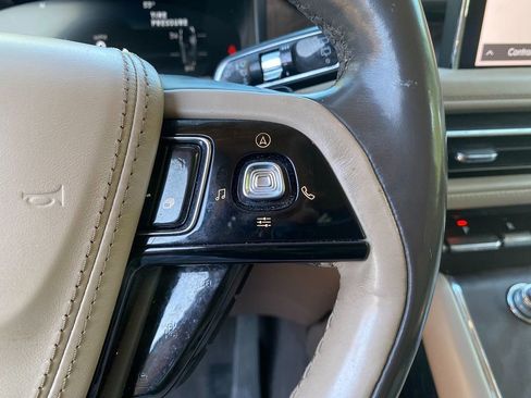 Used 2020 Lincoln Aviator Reserve w/ Equipment Group 201A image 17