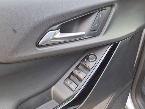 Used 2025 Chevrolet Equinox LT FWD image 43