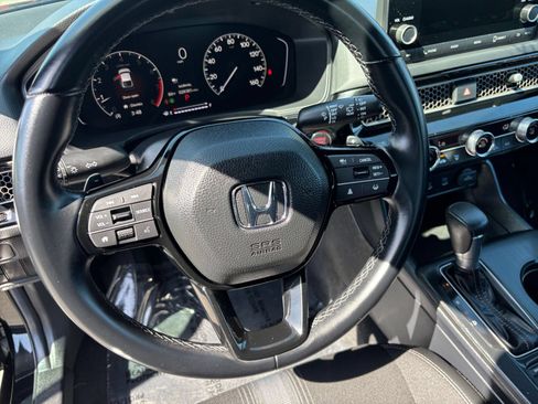 Used 2025 Honda Civic Sport image 29