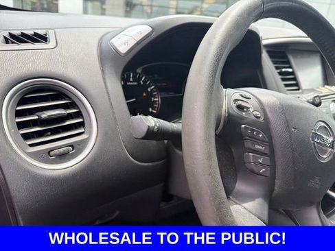 Used 2017 Nissan Pathfinder SV AWD/4WD image 22