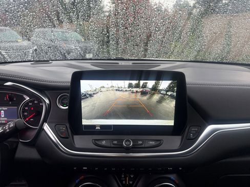 Used 2025 Chevrolet Blazer LT image 25