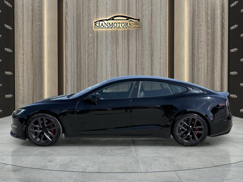 Used 2023 Tesla Model S Plaid image 11