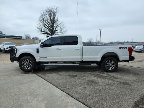 Used 2018 Ford F350 Lariat w/ Lariat Ultimate Package image 4