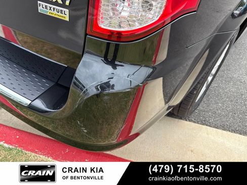 Used 2016 Dodge Grand Caravan SXT FWD image 13