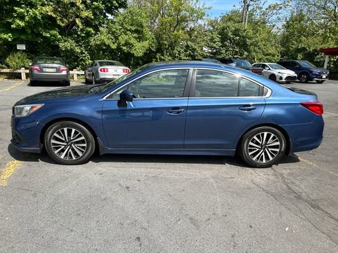 Used 2019 Subaru Legacy 2.5i Premium AWD/4WD image 3