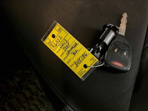 Used 2013 Jeep Wrangler Unlimited Sport image 8