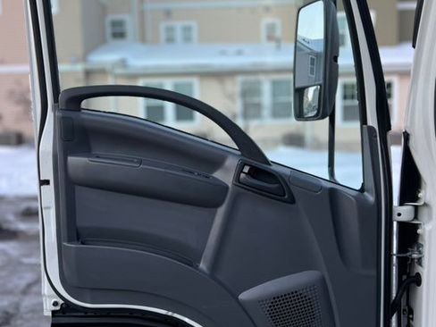 Used 2018 Isuzu NPR 16FT MICKEY BOX WITH MAXON LIF image 20