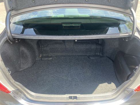 Used 2012 Toyota Camry XLE w/ Leather Pkg FWD image 20