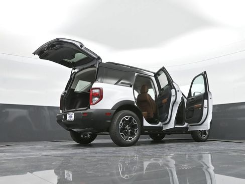 New 2025 Ford Bronco Sport Outer Banks w/ Outer Banks Tech Package+ image 61