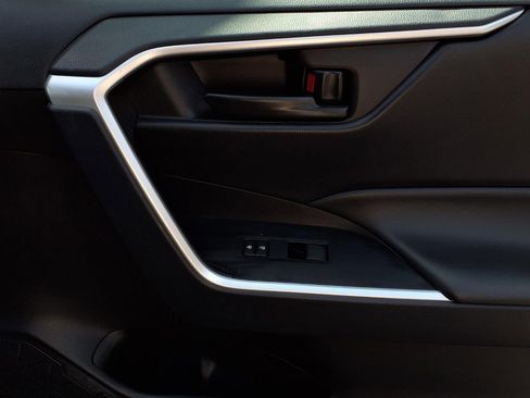 Certified 2024 Toyota RAV4 LE FWD image 25
