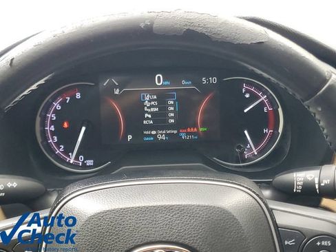 Used 2020 Toyota RAV4 Limited FWD image 26