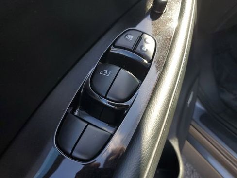 Used 2020 Nissan Leaf SL Plus image 23