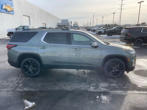 Used 2023 Chevrolet Traverse LT image 8