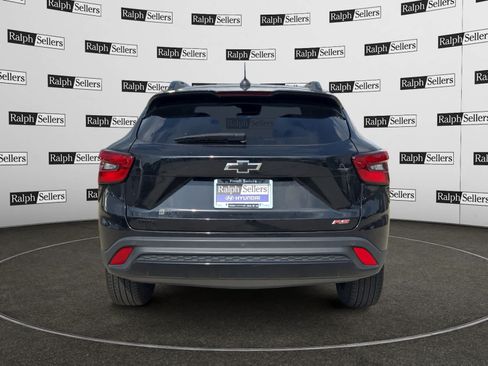 Used 2024 Chevrolet Trax RS w/ Driver Confidence Package FWD image 5