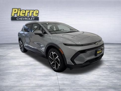 New 2026 Chevrolet Equinox EV LT image 7