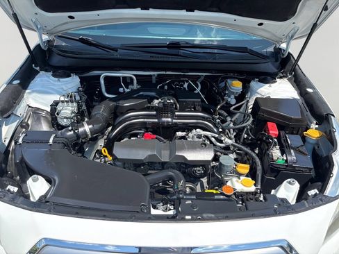 Used 2017 Subaru Outback 2.5i Premium AWD/4WD image 9