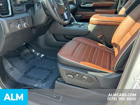 Used 2025 GMC Sierra 3500 Denali Ultimate image 11