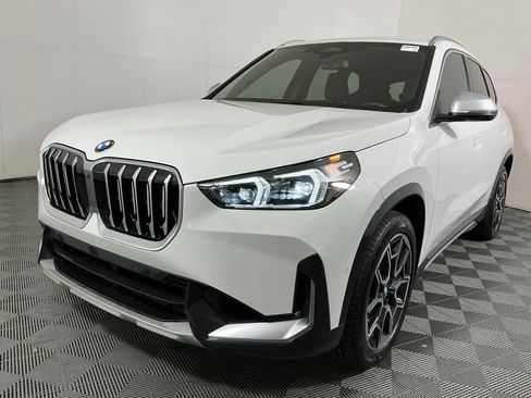 Certified 2023 BMW X1 xDrive28i w/ Convenience Package AWD/4WD image 2
