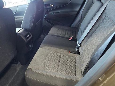 Used 2023 Chevrolet Equinox LT AWD/4WD image 15