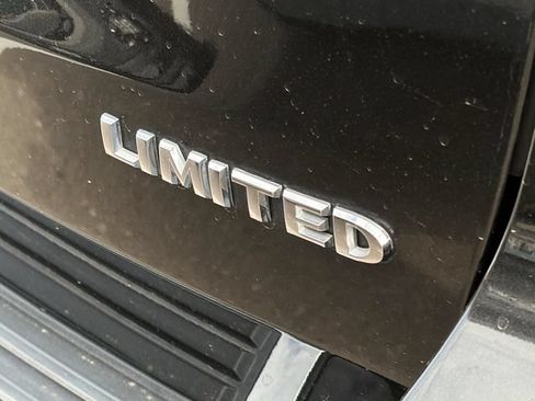 Used 2015 Jeep Grand Cherokee Limited w/ Luxury Group II RWD image 6