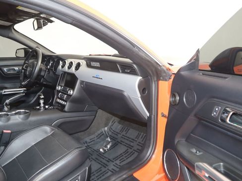 Used 2015 Ford Mustang GT Premium RWD image 41