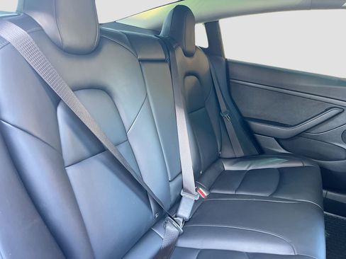 Used 2023 Tesla Model 3 Standard Range image 26