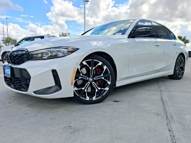 Used 2025 BMW M340i w/ Premium Package RWD image 2