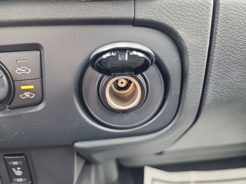New 2026 Nissan Frontier SV w/ All-Weather Content Package AWD/4WD image 16
