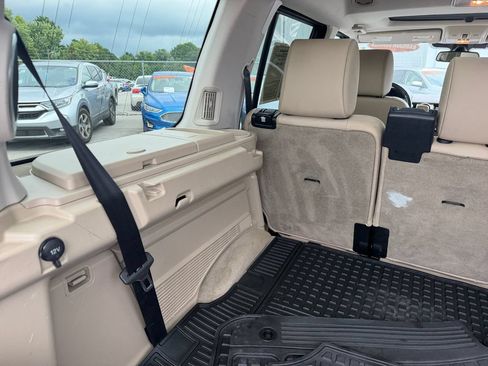 Used 2015 Land Rover LR4 HSE AWD/4WD image 21