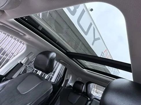 Used 2017 Ford Edge Sport w/ Technology Package image 24