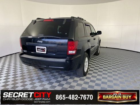 Used 2007 Jeep Grand Cherokee Laredo w/ Cargo Convenience Group image 7