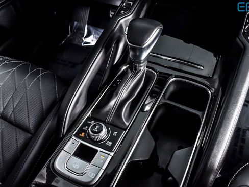 Used 2024 Kia Telluride AWD image 31