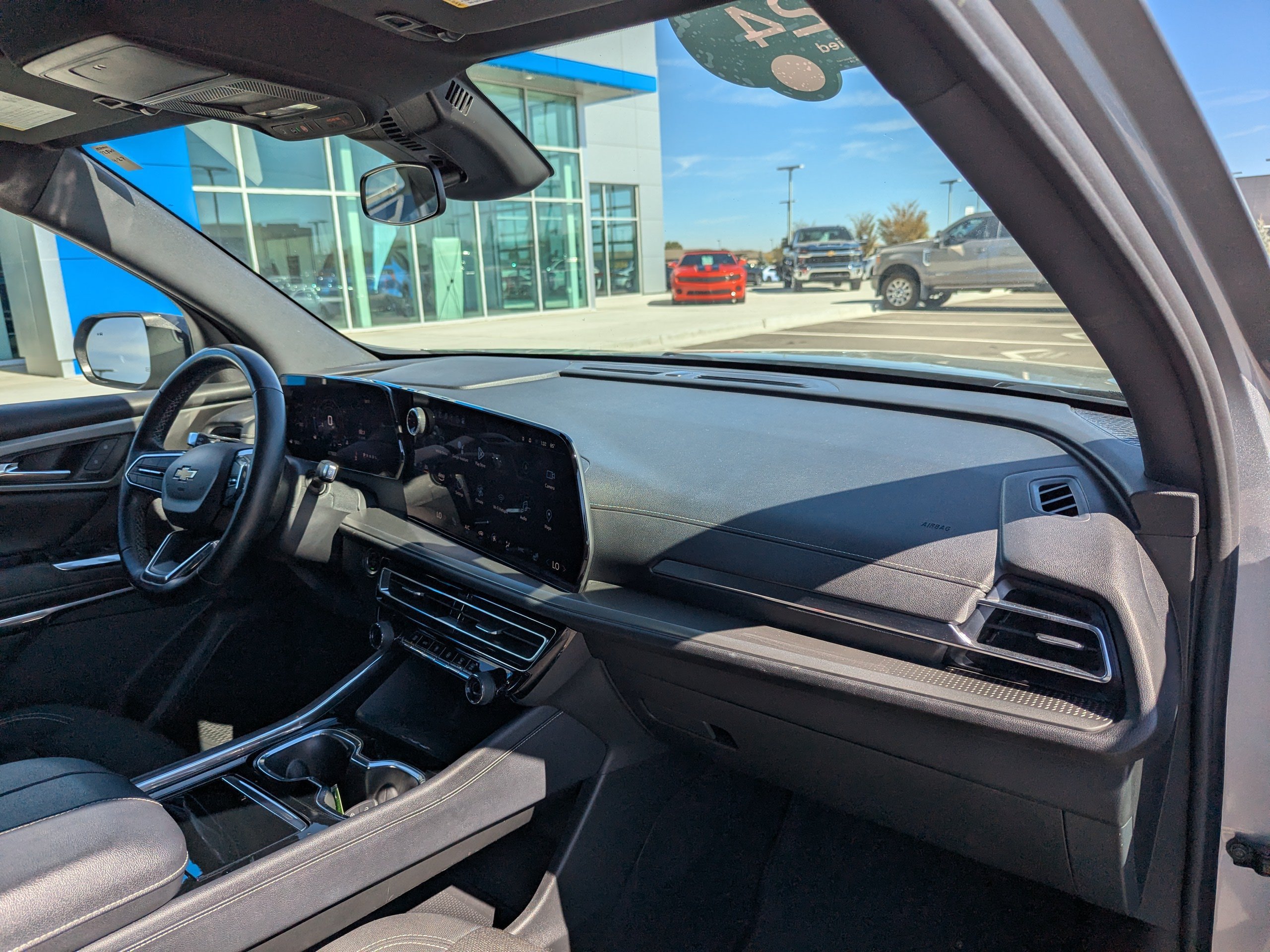 Certified 2024 Chevrolet Traverse LT FWD image 47