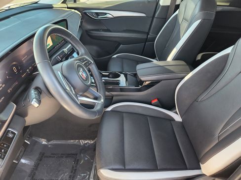 Certified 2025 Buick Envision Sport Touring image 11
