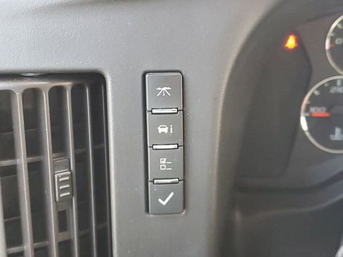 Certified 2021 Chevrolet Express 2500 w/ Communications Package RWD image 18