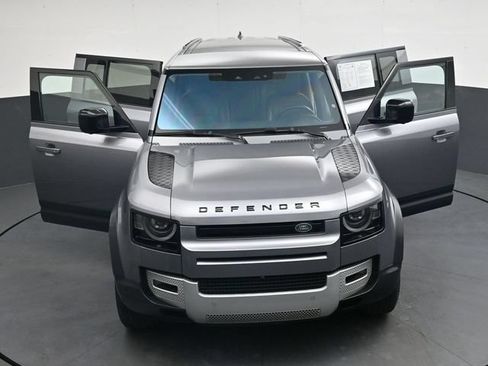 Used 2020 Land Rover Defender 110 SE AWD/4WD image 47