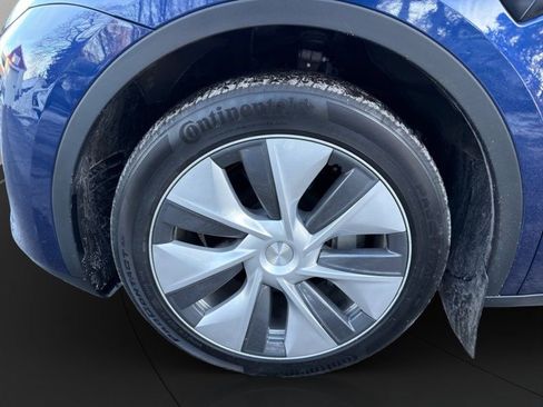 Used 2023 Tesla Model Y Long Range image 21