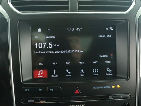 Used 2018 Ford Explorer Limited w/ Equipment Group 301A image 10