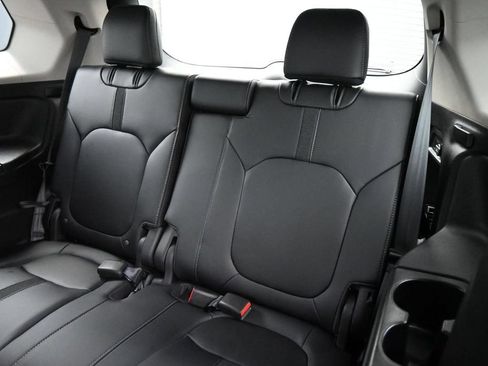 Used 2024 Honda Pilot EX-L image 18