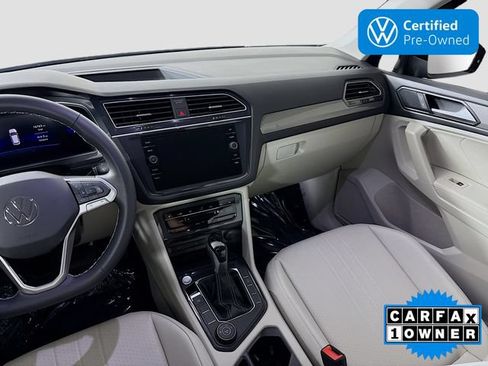 Certified 2024 Volkswagen Tiguan SE AWD/4WD image 22