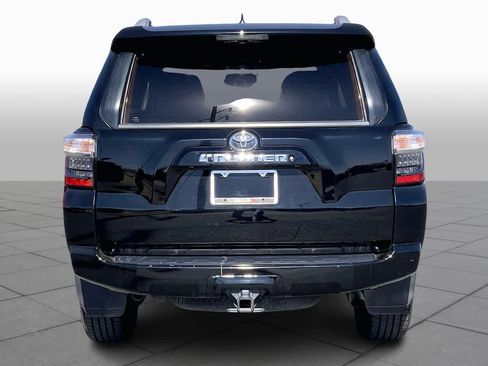 Used 2018 Toyota 4Runner SR5 Premium image 5