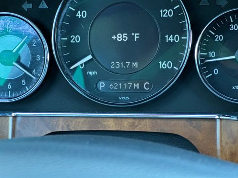 Used 2006 Mercedes-Benz CLS 500 image 25